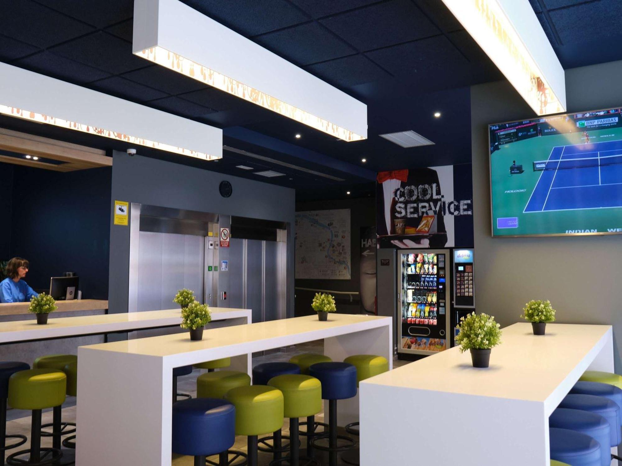 Ibis Budget Bilbao City Bagian luar foto