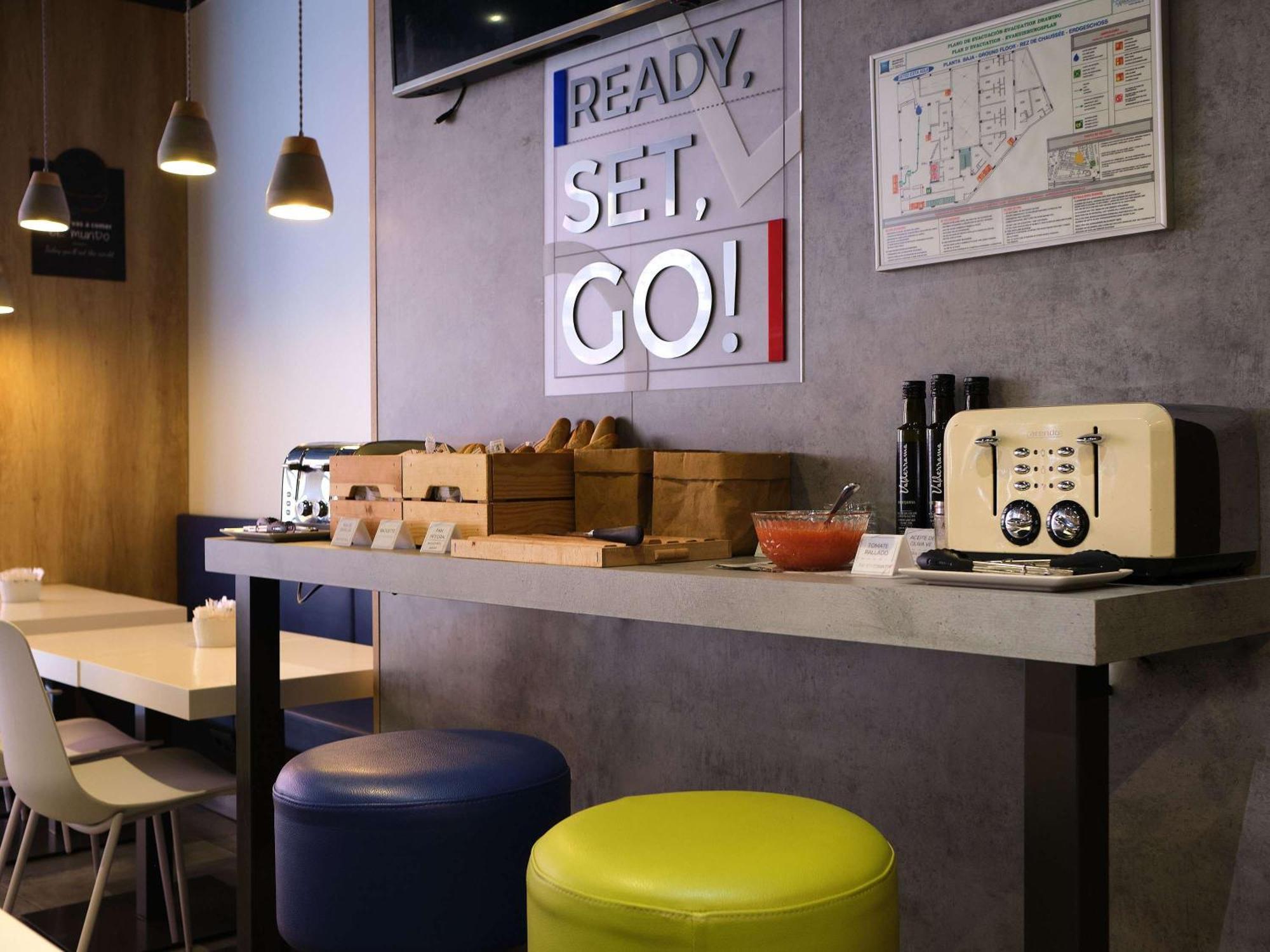 Ibis Budget Bilbao City Bagian luar foto