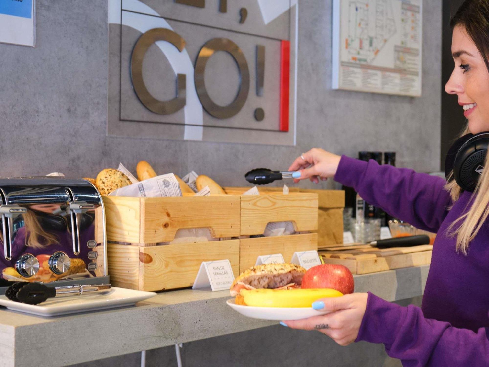 Ibis Budget Bilbao City Bagian luar foto